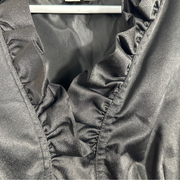 London Times size 8 little black dress, ruffle collar, v neck, event, party - Picture 5 of 7